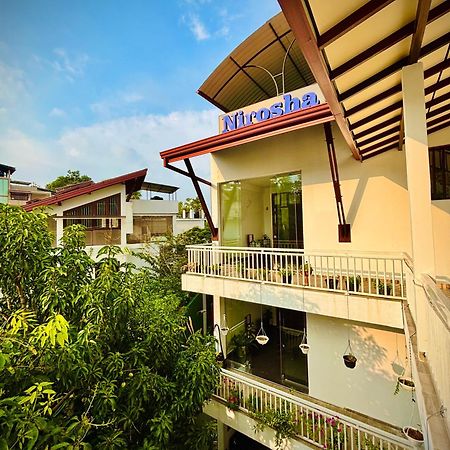 Nirosha Guest House Galle Bagian luar foto