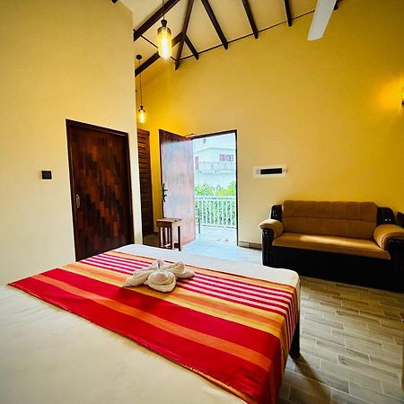 Nirosha Guest House Galle Bagian luar foto