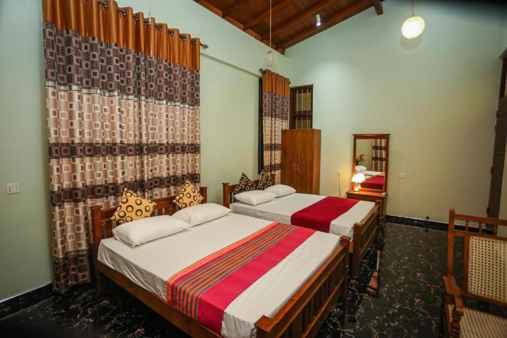 Nirosha Guest House Galle Bagian luar foto