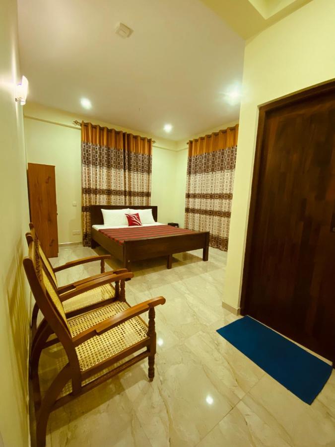 Nirosha Guest House Galle Bagian luar foto