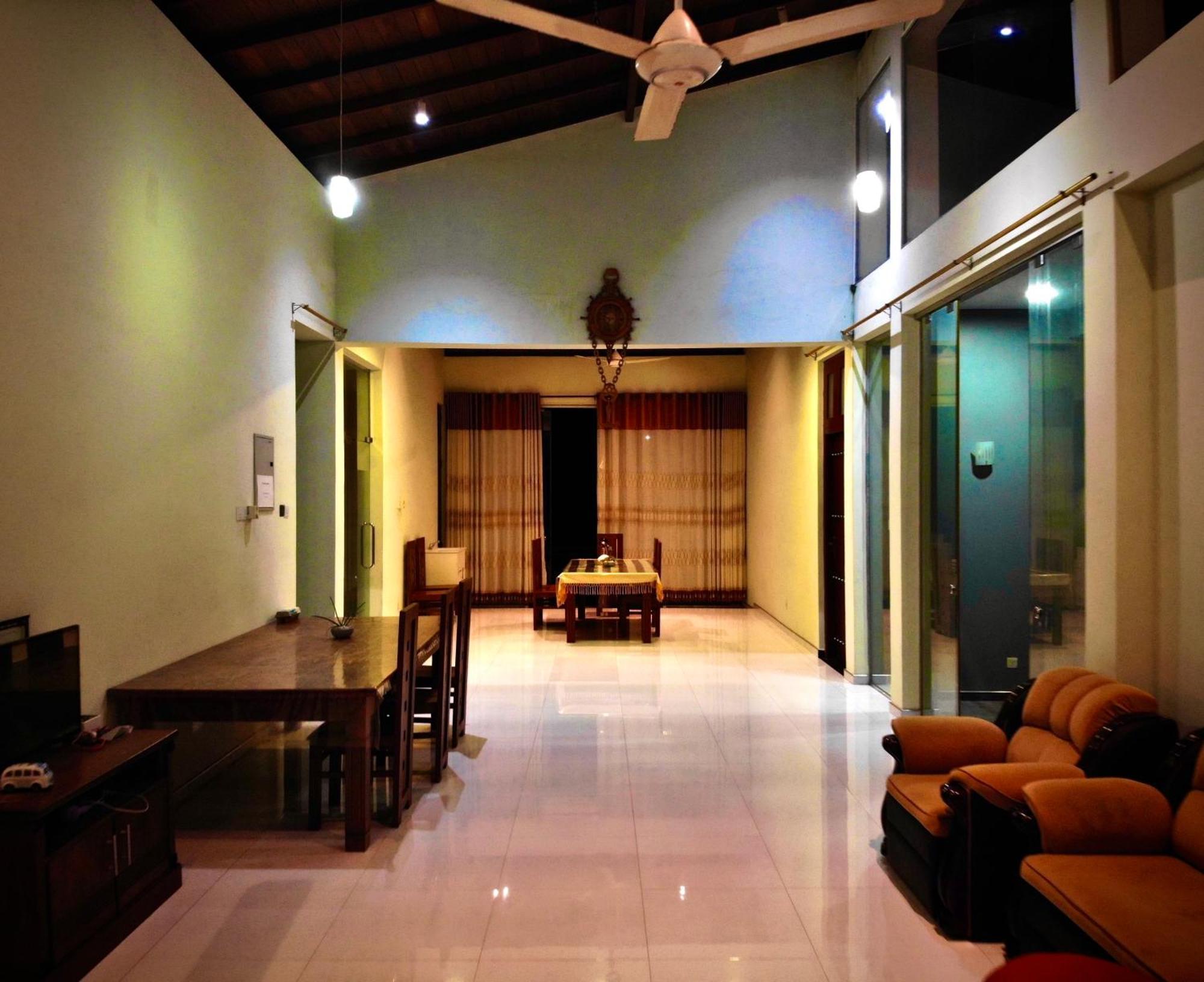 Nirosha Guest House Galle Bagian luar foto